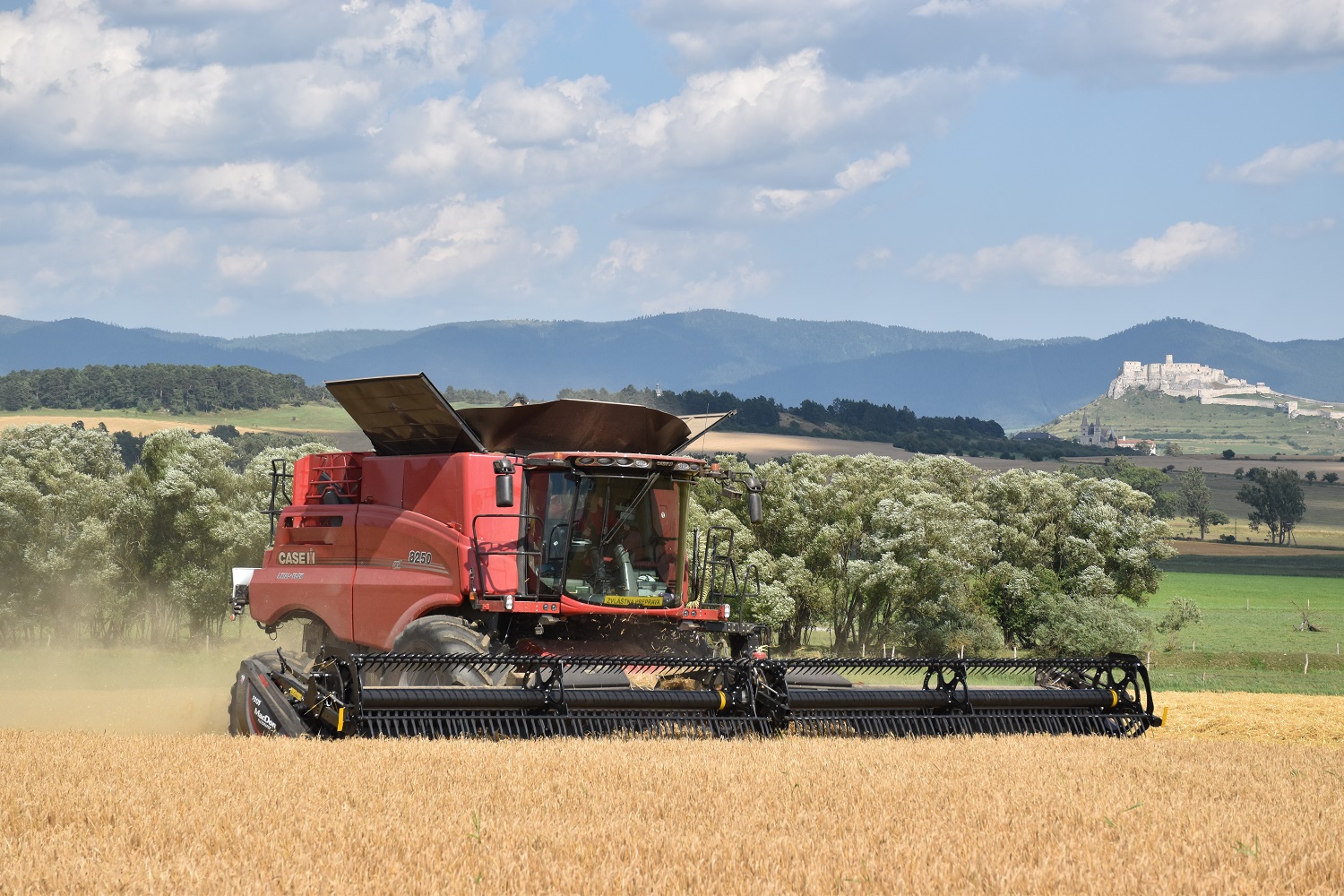 Farma-Nemesany-1.jpg Farma-Nemesany-1.jpg