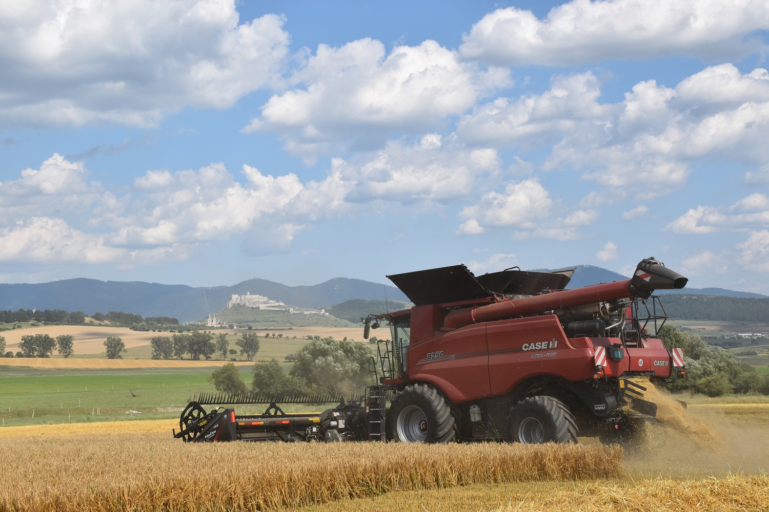 Farma-Nemesany-12.jpg Farma-Nemesany-12.jpg